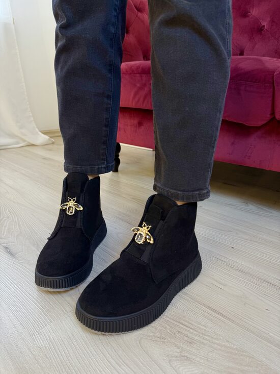 Zamšveidīga auduma zābaciņi 